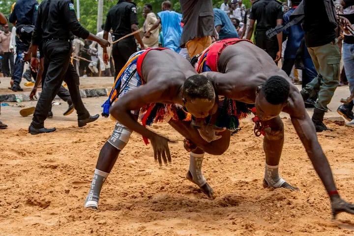 Use 16:9. Put Location URL below