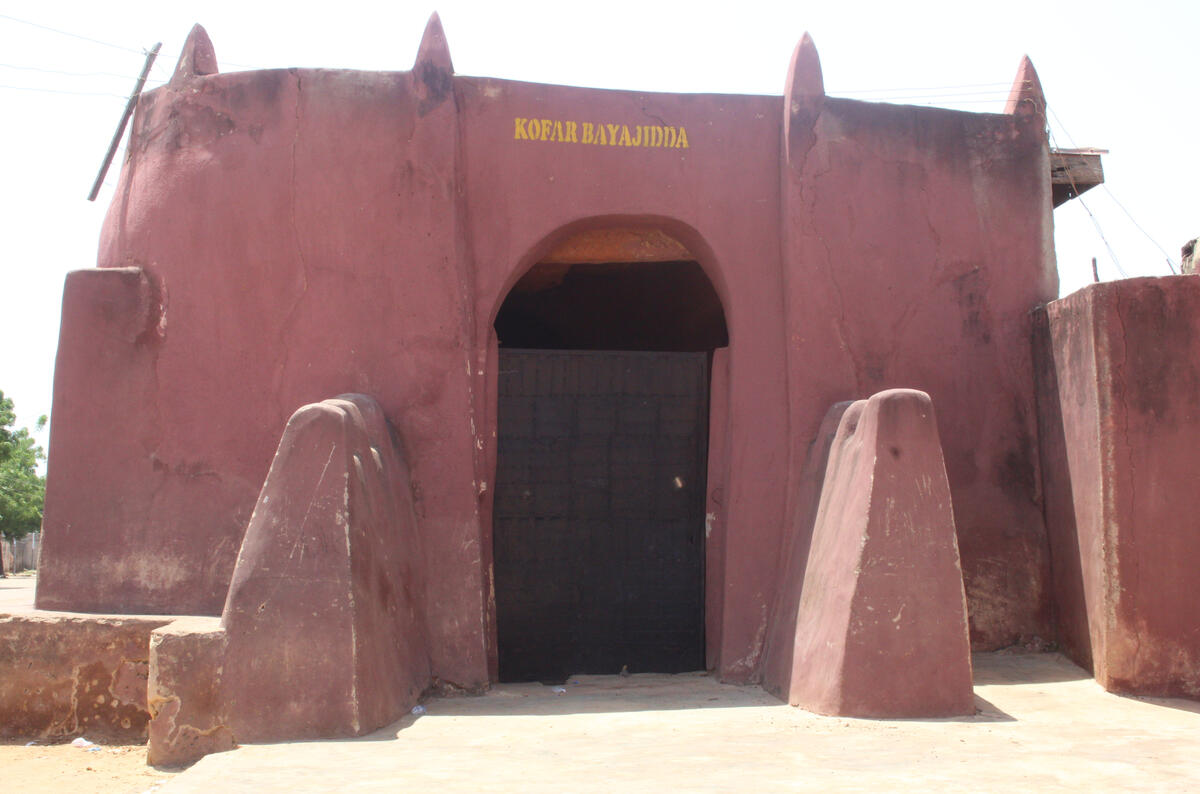 Use 16:9. Put Location URL below