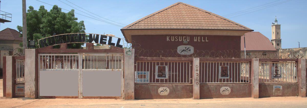 Use 16:9. Put Location URL below