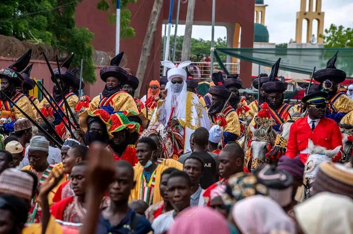 Use 16:9. Put Location URL below